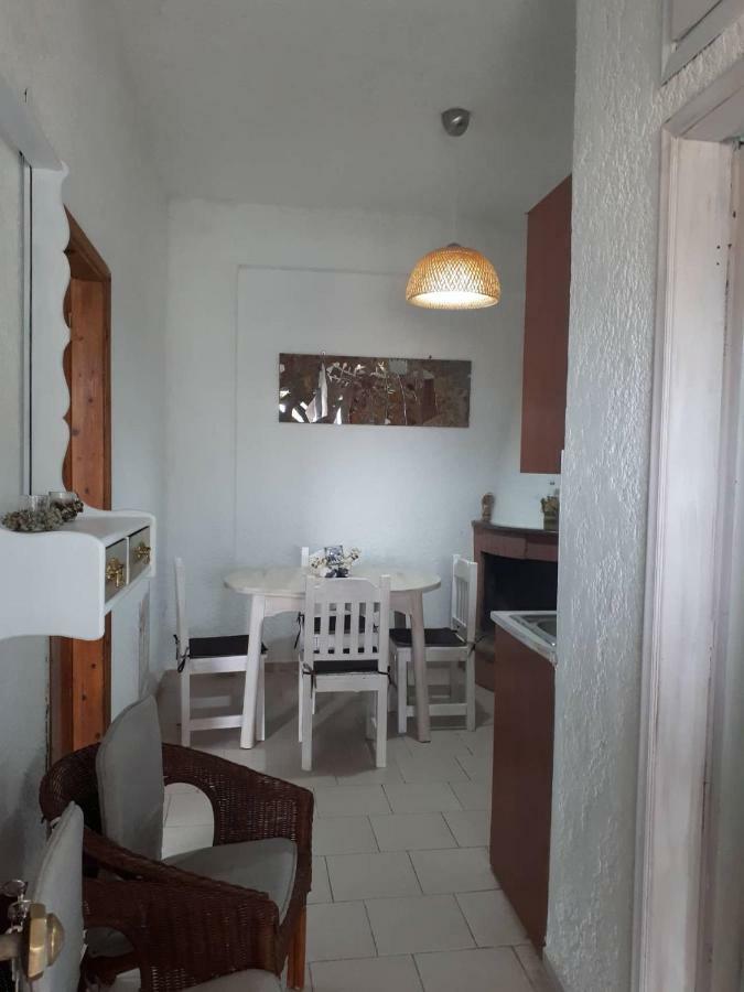 Εmmi Apartment คูตซูนารี ภายนอก รูปภาพ