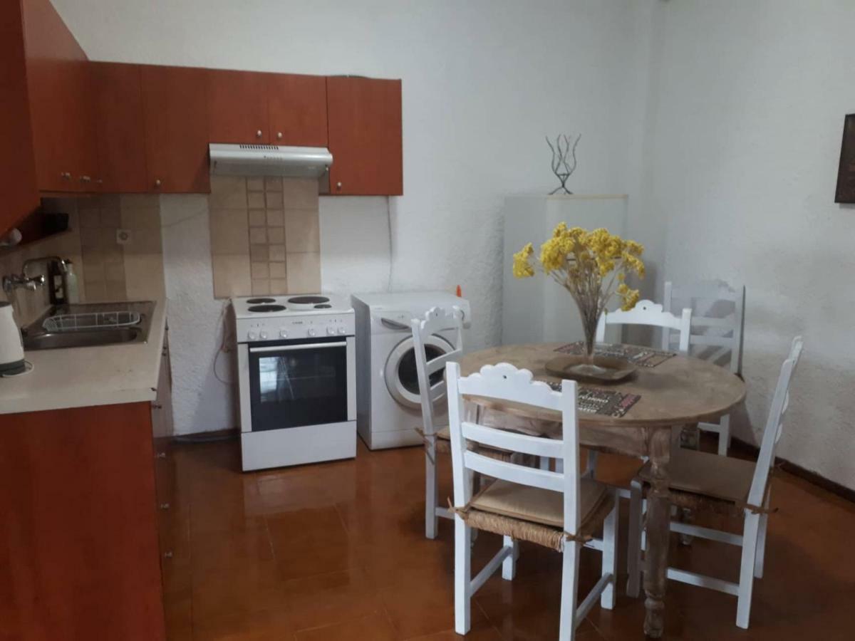 Εmmi Apartment คูตซูนารี ภายนอก รูปภาพ